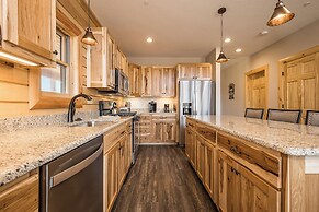 Mountain Crest Lodge by Taylor Made Deep Creek