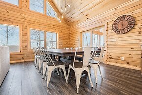 Mountain Crest Lodge by Taylor Made Deep Creek