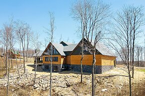 Mountain Crest Lodge by Taylor Made Deep Creek