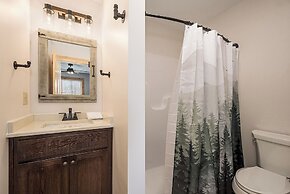 Mountain Crest Lodge by Taylor Made Deep Creek