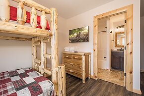 Mountain Crest Lodge by Taylor Made Deep Creek