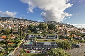 Casas do Miradouro 7 by Heart of Funchal