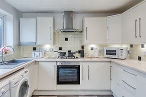 Lovely 3-bed Cosy House in Greater Manchester