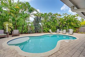 Pelican Nest, Tropical Naples Villa w/ Pool