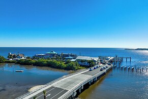 Walkable Beachfront Retreat on Cedar Key!