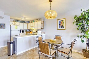 Walkable Beachfront Retreat on Cedar Key!