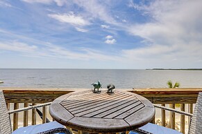 Walkable Beachfront Retreat on Cedar Key!