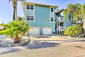 Steps to Ocean & Bay: Bradenton Beach Townhome!