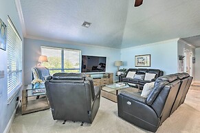 Steps to Ocean & Bay: Bradenton Beach Townhome!