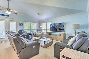 Steps to Ocean & Bay: Bradenton Beach Townhome!