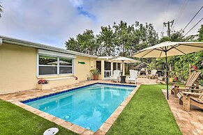 Bradenton Home w/ Beautiful Yard: 4 Mi to Downtown