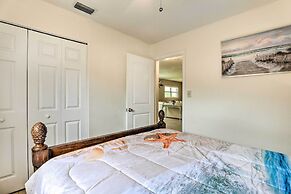 Bradenton Home w/ Beautiful Yard: 4 Mi to Downtown