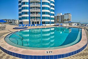 Beautiful Daytona Beach Shores Condo w/ Hot Tub!