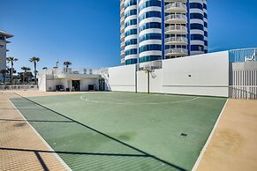 Beautiful Daytona Beach Shores Condo w/ Hot Tub!