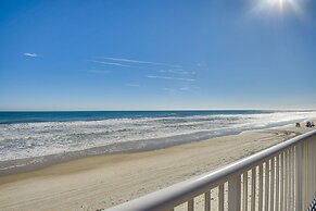 Beautiful Daytona Beach Shores Condo w/ Hot Tub!