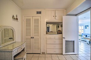 Breezy Belleair Beach Condo - 12 Steps to Shore!