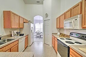 Bright Spring Hill Home: 5 Mi to Weeki Wachee Park