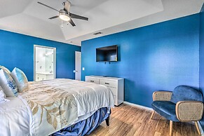 Bright Pensacola Home w/ Yard ~ 6 Mi to Beach