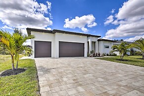 Private Pool: Canalfront Home in Cape Coral