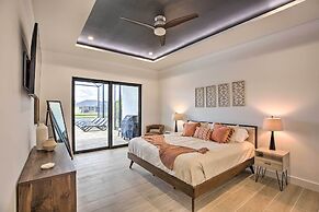 Private Pool: Canalfront Home in Cape Coral