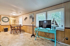 Cabin w/ Fire Pit, Walk to Steinhatchee River!