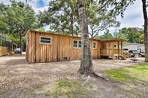 Cabin w/ Fire Pit, Walk to Steinhatchee River!