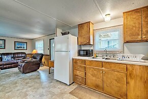 Cabin w/ Fire Pit, Walk to Steinhatchee River!