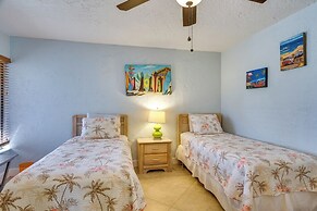 Private Dock: Canalfront Home in Cape Coral