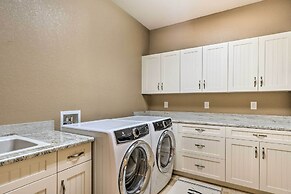 'casa Getaway' Cape Coral Home w/ Lanai & Pool!