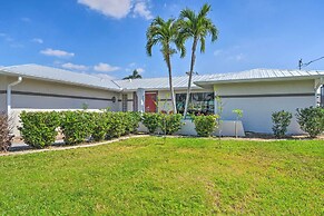 Outdoor Entertainment Oasis: Cape Coral Home