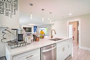 Outdoor Entertainment Oasis: Cape Coral Home