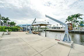 Private Pool & Deck: Canalfront St James City Home