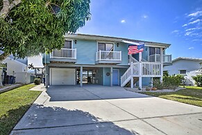 Private Pool & Deck: Canalfront St James City Home