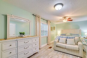 Charming Mt Dora Home w/ Shared Patio & Yard!