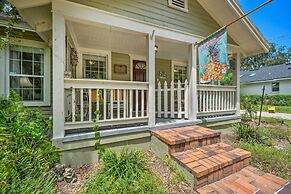 Charming Mt Dora Home w/ Shared Patio & Yard!