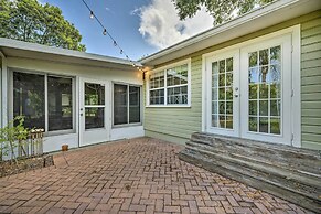 Charming Mt Dora Home w/ Shared Patio & Yard!