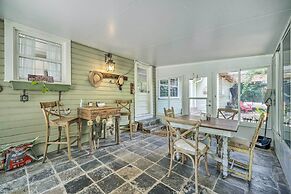 Charming Mt Dora Home w/ Shared Patio & Yard!