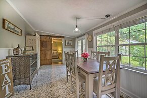 Charming Mt Dora Home w/ Shared Patio & Yard!