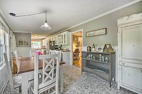 Charming Mt Dora Home w/ Shared Patio & Yard!