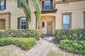 Chic Resort Townhome ~ 9 Mi to Disney Parks!