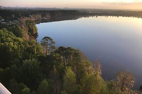 Luxury Condo w/ Huge Private Balcony on Lake Bryan