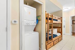 Luxury Condo w/ Huge Private Balcony on Lake Bryan