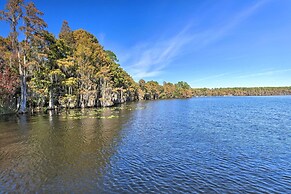 Luxury Condo w/ Huge Private Balcony on Lake Bryan