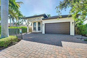 Chic Naples Retreat w/ Private Heated Pool & Lanai