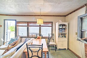 Coastal Perry Cottage ~ 2 Mi to Boat Ramp!