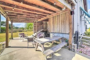 Coastal Perry Cottage ~ 2 Mi to Boat Ramp!