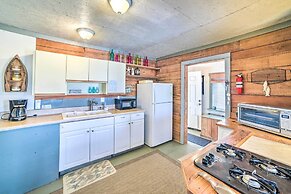 Coastal Perry Cottage ~ 2 Mi to Boat Ramp!