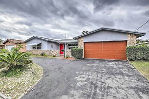 Private Pool & Dock: Coconut Creek Home!