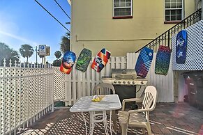 Coastal 'sea Side' Townhome - Walk to Beach!