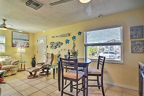 Comfy Dunedin Escape: 1 Block to Main Street!